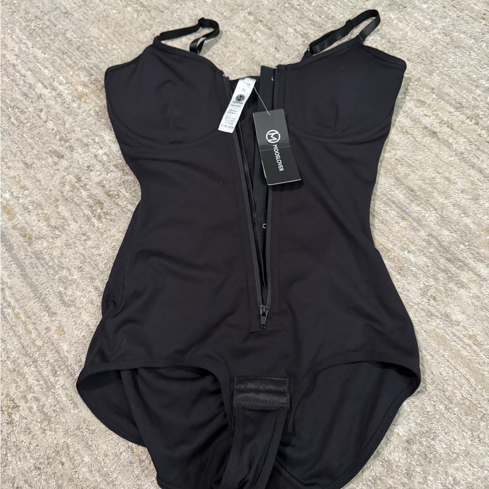 MOOSLOVER Black Shapewear Bodysuit – Size M (New With Tags)